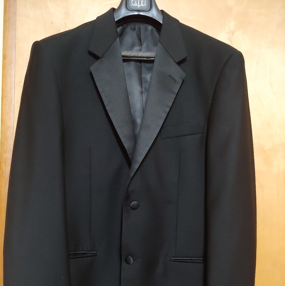 Tuxedo coat